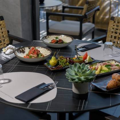 Evanik Chic Hotel Restaurant Bar EVN 0962