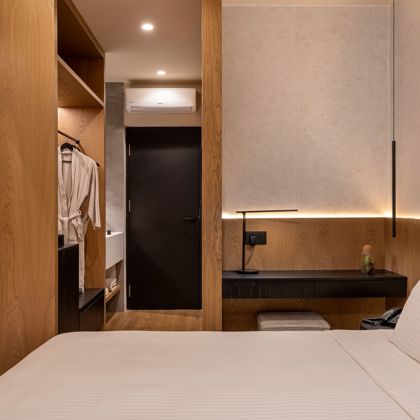 Evanik Chic Hotel Room TRA 4850