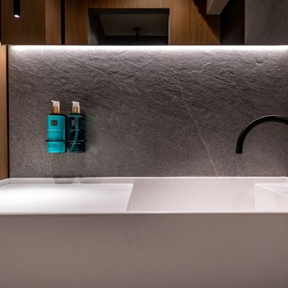 Evanik Chic Hotel Room TRA 4882